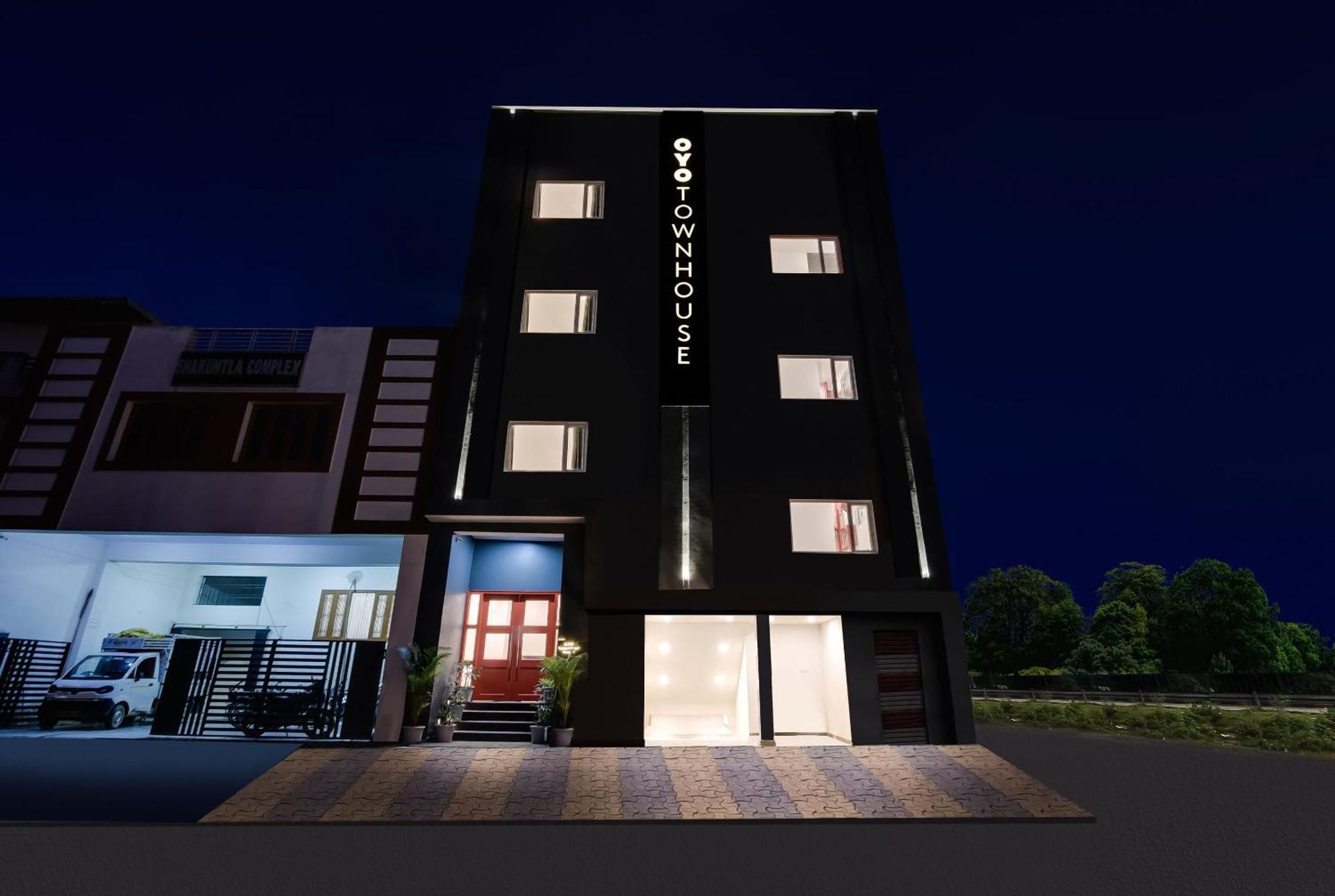 Townhouse The Awadh Airport Near Chaudhary Charan Singh International Airport Hotel Bijnaur Exterior foto